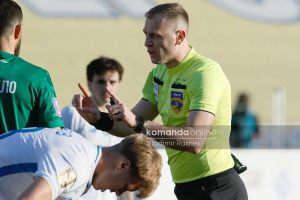 Dinamo_Karpaty06_26_04_04