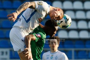 Dinamo_Karpaty07_26_04_04