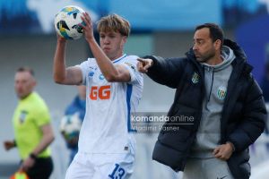 Dinamo_Karpaty08_26_04_04