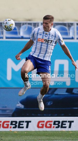 Dinamo_Karpaty47_26_10_11