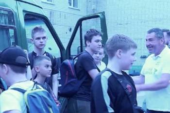 Чернігівщина прийняла юних футболістів з Херсонщини. Вони пережили окупацію, постійні обстріли і потоп