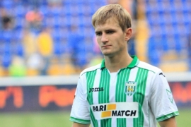 Мирошниченко продлил контракт с «Карпатами»