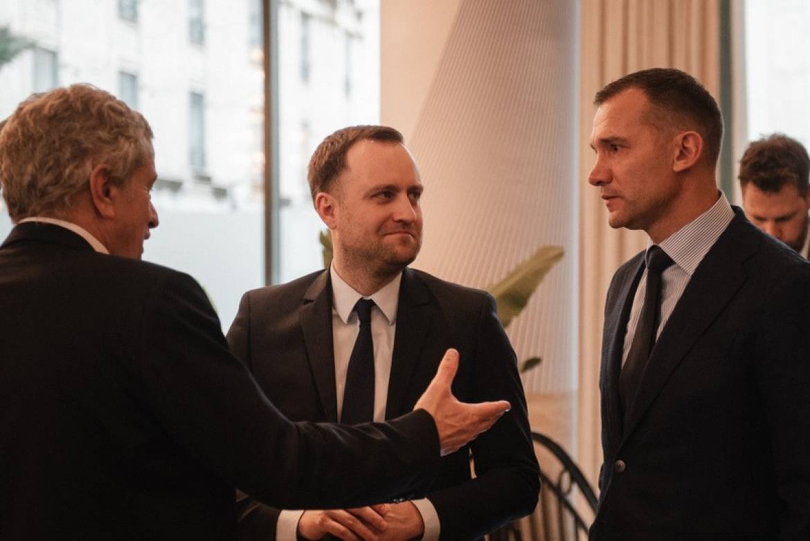 Андрій Шевченко про зустрічі у Парижі незадовго до Конгресу УЄФА