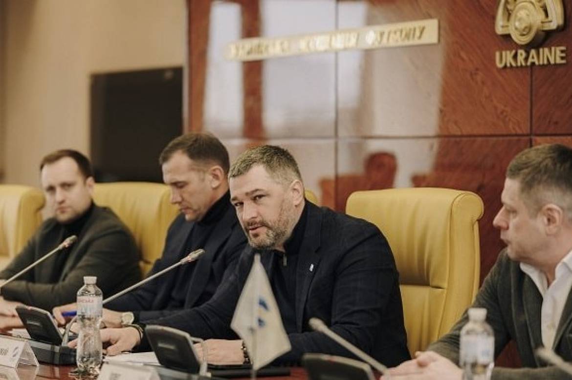 Зустріч Андрія Шевченка з ПФЛ и УПЛ: ніякої конкретики та приховані учасники