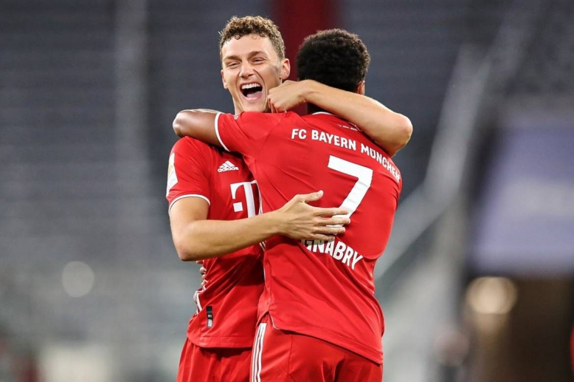 Чемпионат Германии стартовал с грандиозной победы «Баварии» над «Шальке»