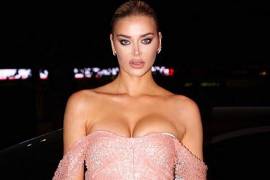 Она «специализируется» на футболистах, и причем успешно!
