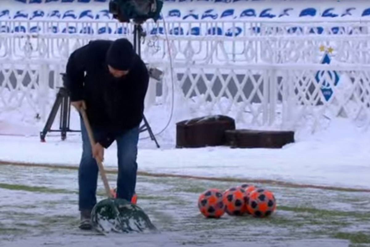 Луческу стал самым высокооплачиваемым уборщиком снега в Украине!