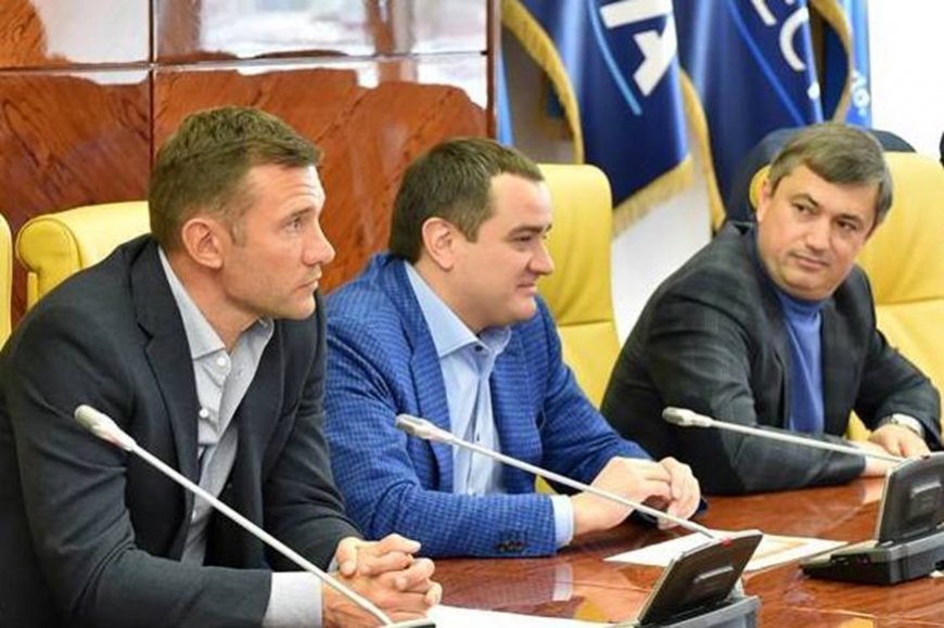 Сегодня ФФУ утвердила новый контракт Андрея Шевченко со сборной Украины