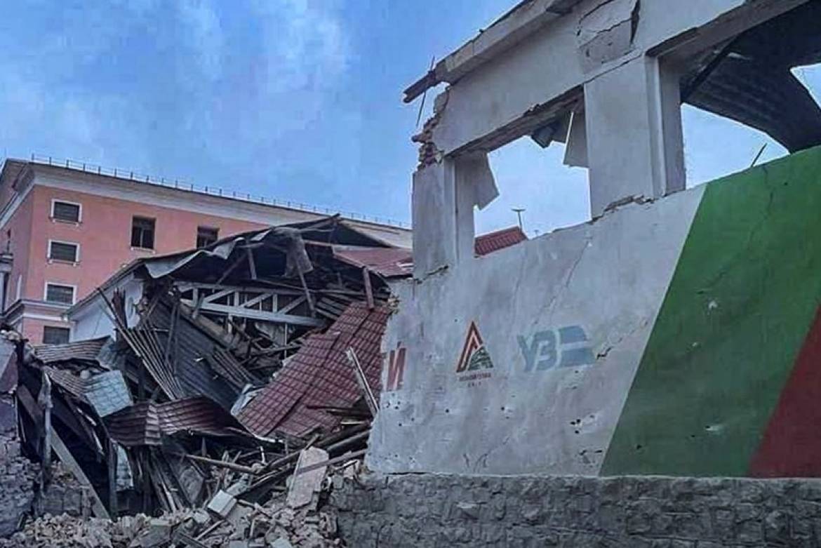 Ракетна атака рашистів на столичний СК "Локомотив"