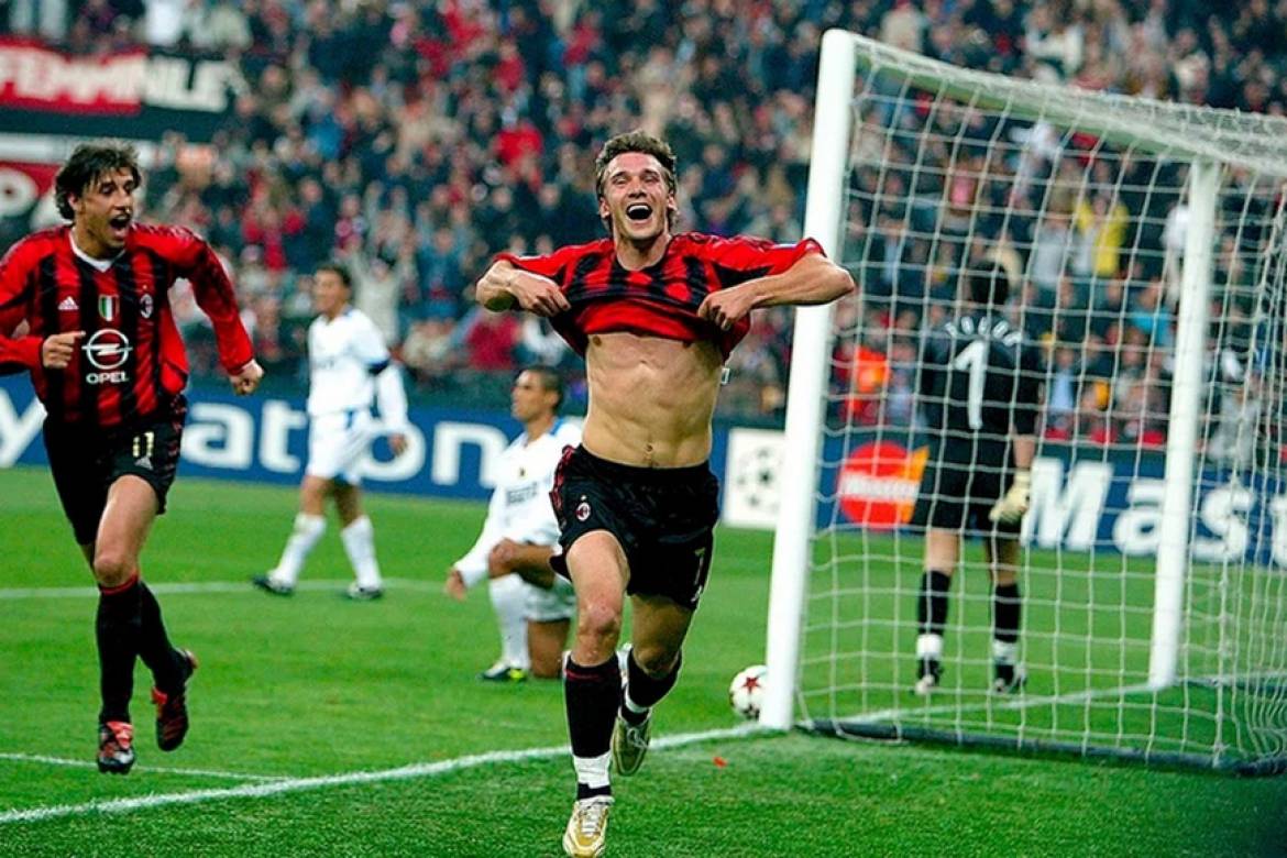 Вспомним самый запоминающийся сезон «Милана» в новом веке, начавшийся с хет-трика Шевченко