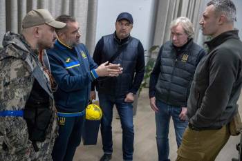 Мер Києва та президент УАФ обговорили співпрацю з гуманітарних питань та відправленню дітей на західну Україну та країни Європи