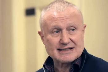 Cегодня Григорий Суркис будет принимать подарки, но он и сам мастак их дарить!